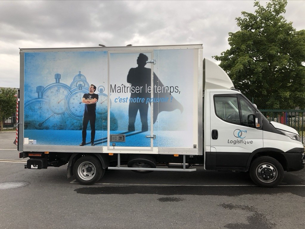 Véhicule de livraison OC LOGISTIQUE